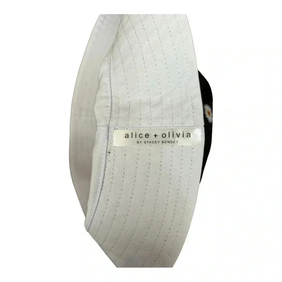 ALICE & OLIVIA Reversible Bucket Hat - White & Black w/Daisies Summer Spring - Picture 4 of 7